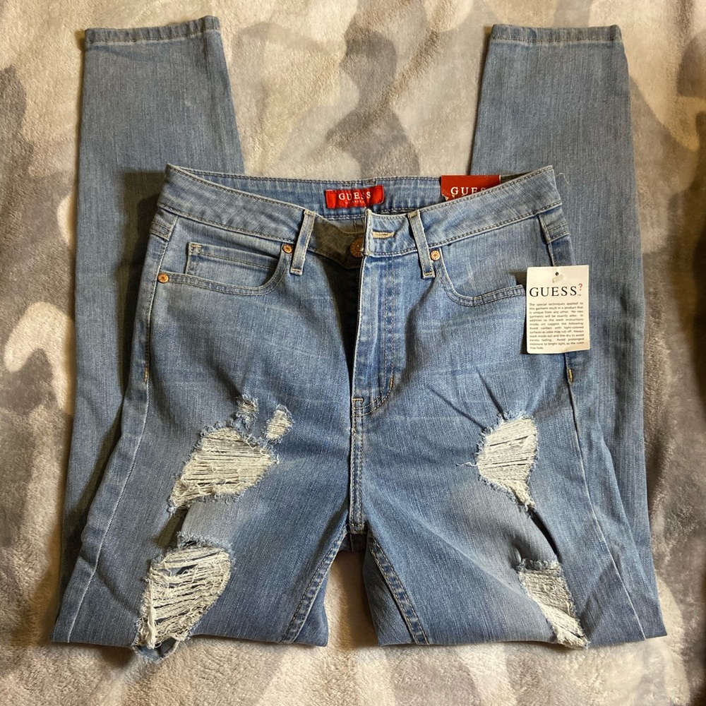GUESS Distressed Skinny Jean